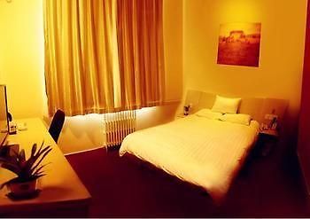 Hanting Hotel Changpin Beijing Xiaotangshan Exterior photo